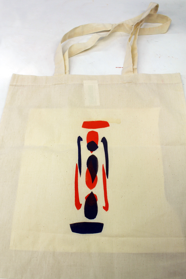 Taller ToteBag Stencil_01